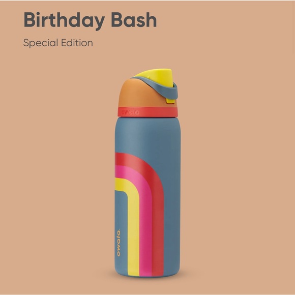 Owala Birthday Bash Dream On 32 oz Freesip - IN HAND - Picture 8 of 9